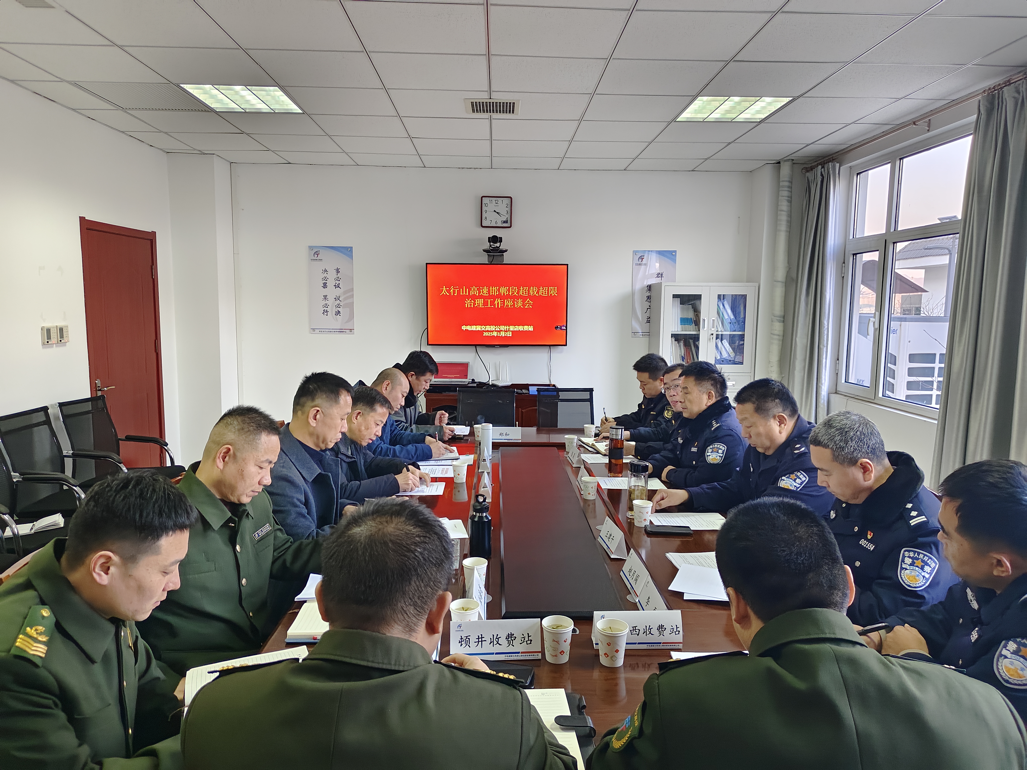 C:\Users\Administrator\Desktop\6bfc24aefb905841c326418687a216c.jpg C:\Users\Administrator\Desktop\6bfc24aefb905841c326418687a216c.jpg